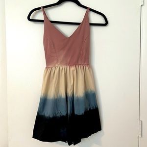 Entreaguas wearable art romper